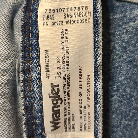 Brand new wrangler men's jeans 35x32 - Picture 3 of 3
